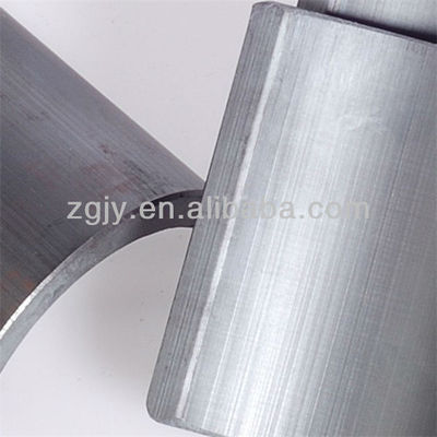 Aimant permanent en ferrite à rémanence élevée et densité de flux élevée