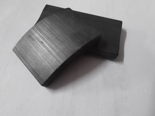 Y30BH Aimant Ferrite Permanent SrO 6Fe2O3 Pour Moteur de Ventilateur DC TS16949