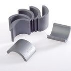 Aimants de segment de ferrite d'arc