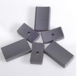 Adapté aux besoins du client évaluez corrosion ISO9001 de générateur de bloc d'aimant du ferrite 3 l'anti