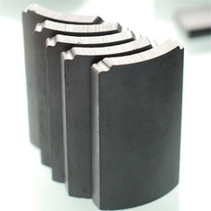 Bloc Ring Shape de Gray Anisotropic Ferrite Magnet Arc de charbon de bois