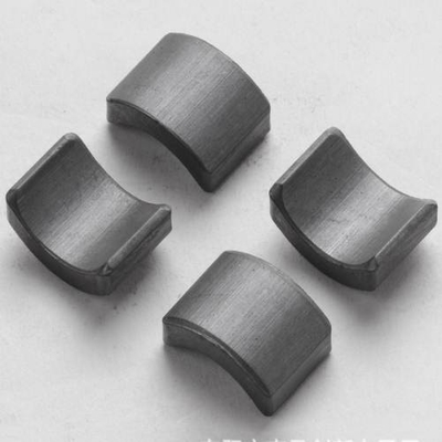 Aimants en céramique adaptés aux besoins du client de moteur de ferrite pour l'aimant de pompage de ferrite de baryum de moteurs d'automobile