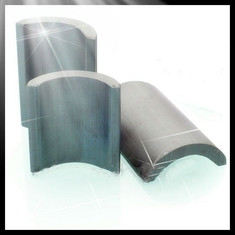 Aimants isotropes de ferrite d'OIN TS16949 d'aimant d'arc de ferrite de moteur de GYMNASE